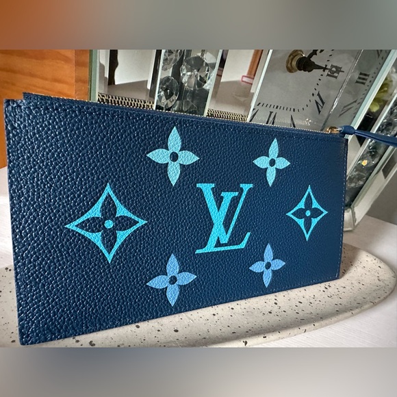 Louis Vuitton Pochette Felicie Zippy Pouch By the Pool Limited Edition - Picture 1 of 11